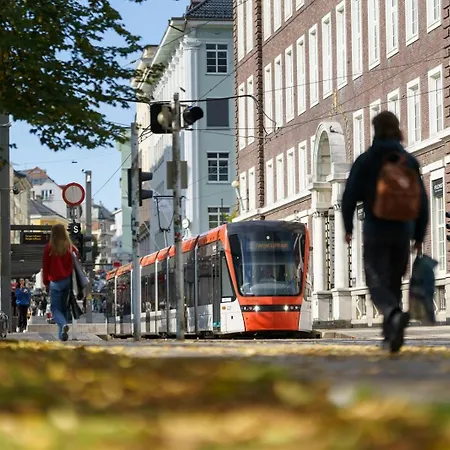 Dinbnb I Experience I 650m To Bryggen I Shared Patio Apartamento *