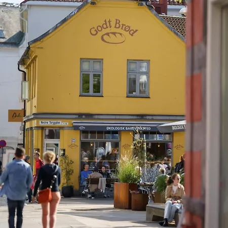 Apartamento Dinbnb I Experience I 650m To Bryggen I Shared Patio Bergen